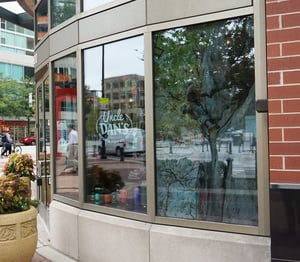 WINDOW GRAPHICS AT UNCLE DAN'S EVANSTON STORE