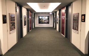 Elevator-Bank-Graphics-in-Lochner-Office