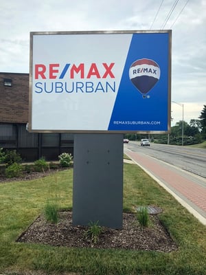 ReMAX-Outdoor-Sign-One