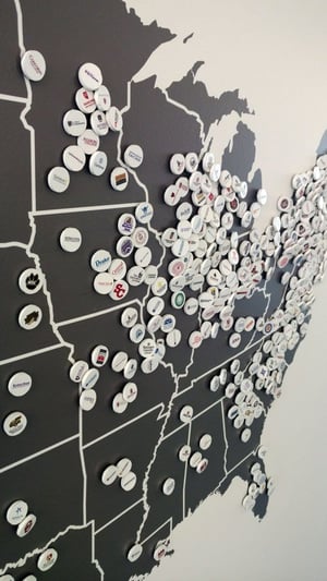 Wall-Graphics-With-Pins