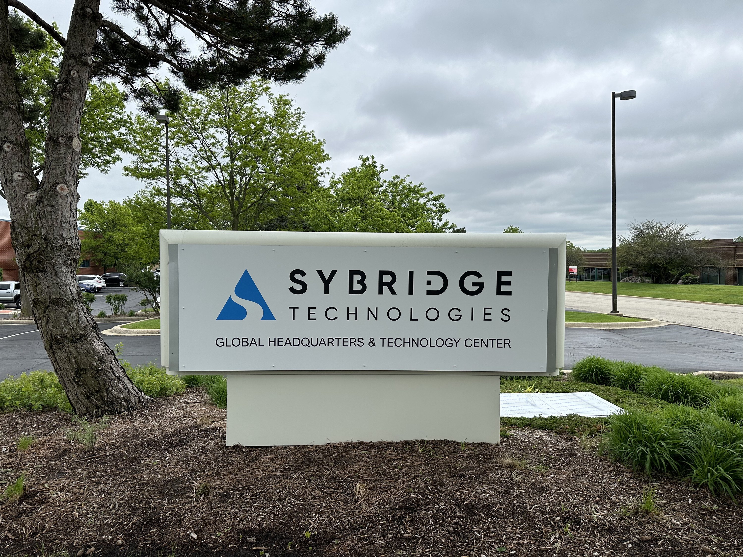 Exterior Building Signage Chicago | Custom Outdoor Signs | Cushing